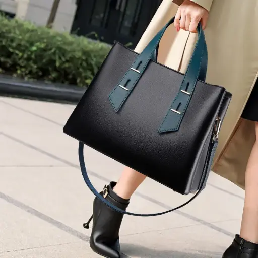 Women's Medium Pu Leather Solid Color Classic Style Zipper Tote Bag